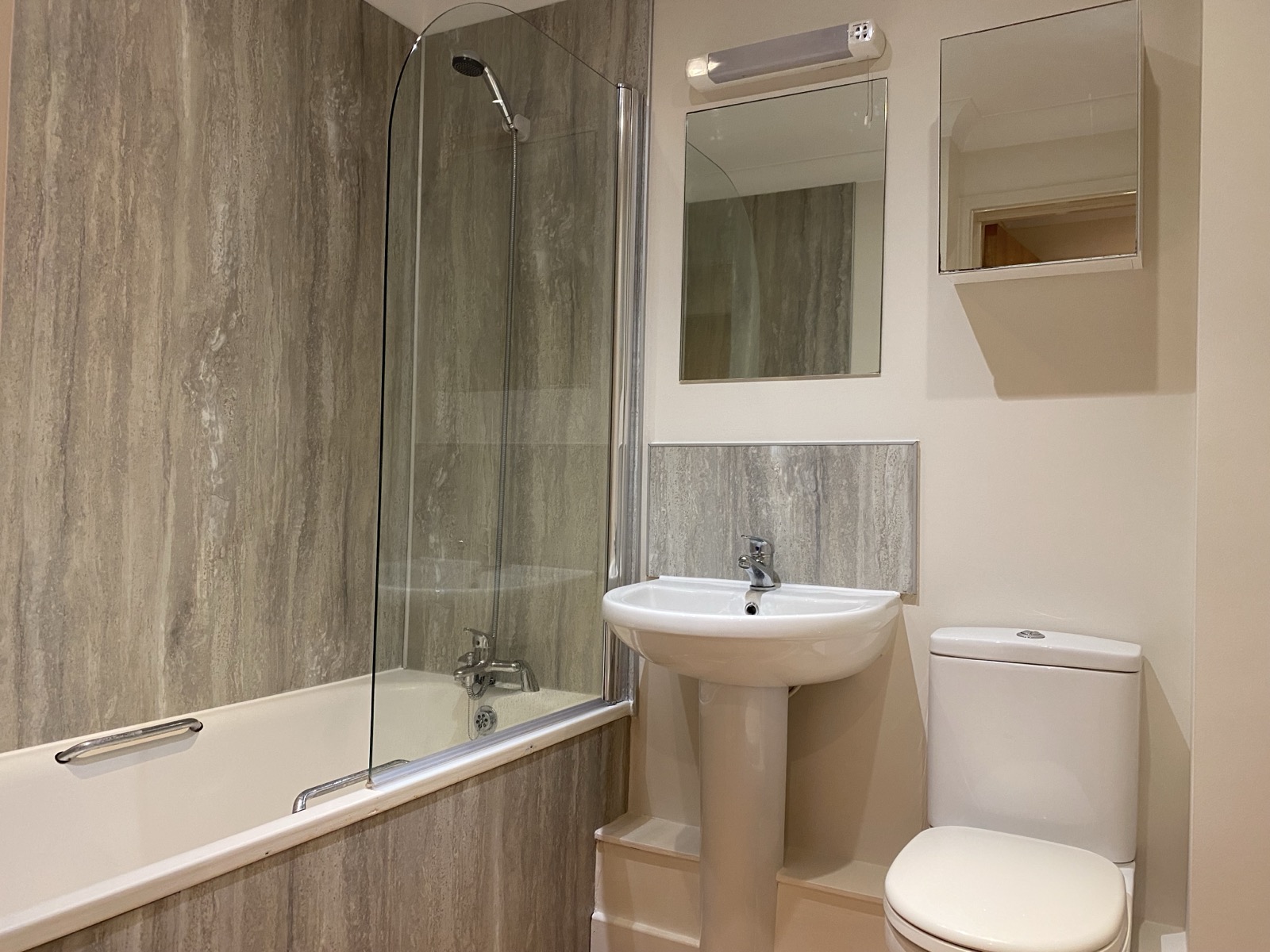 Bathroom, Flat 1 Conel Court