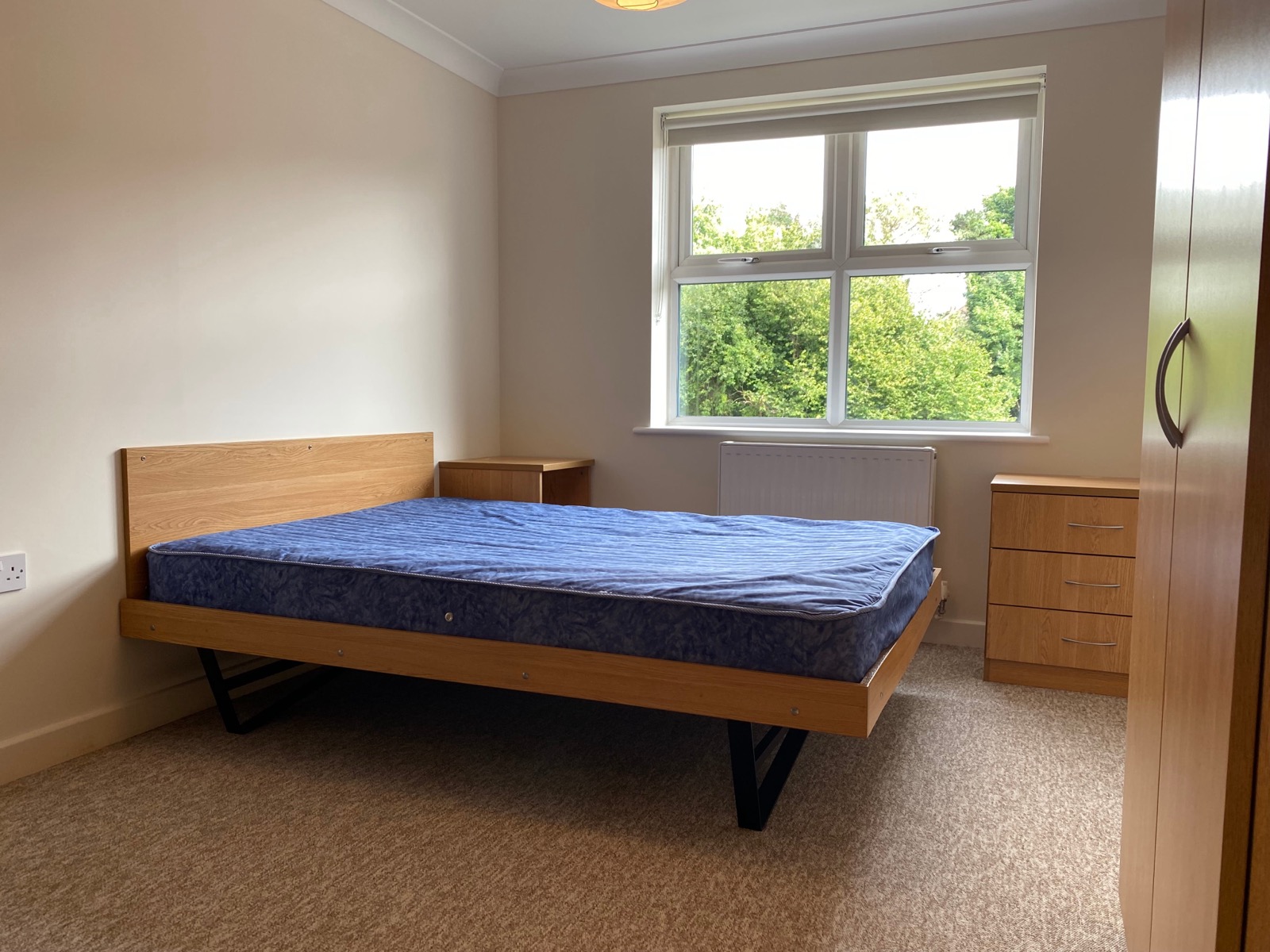 Double bedroom in a one bedroom apartment at Conel Court