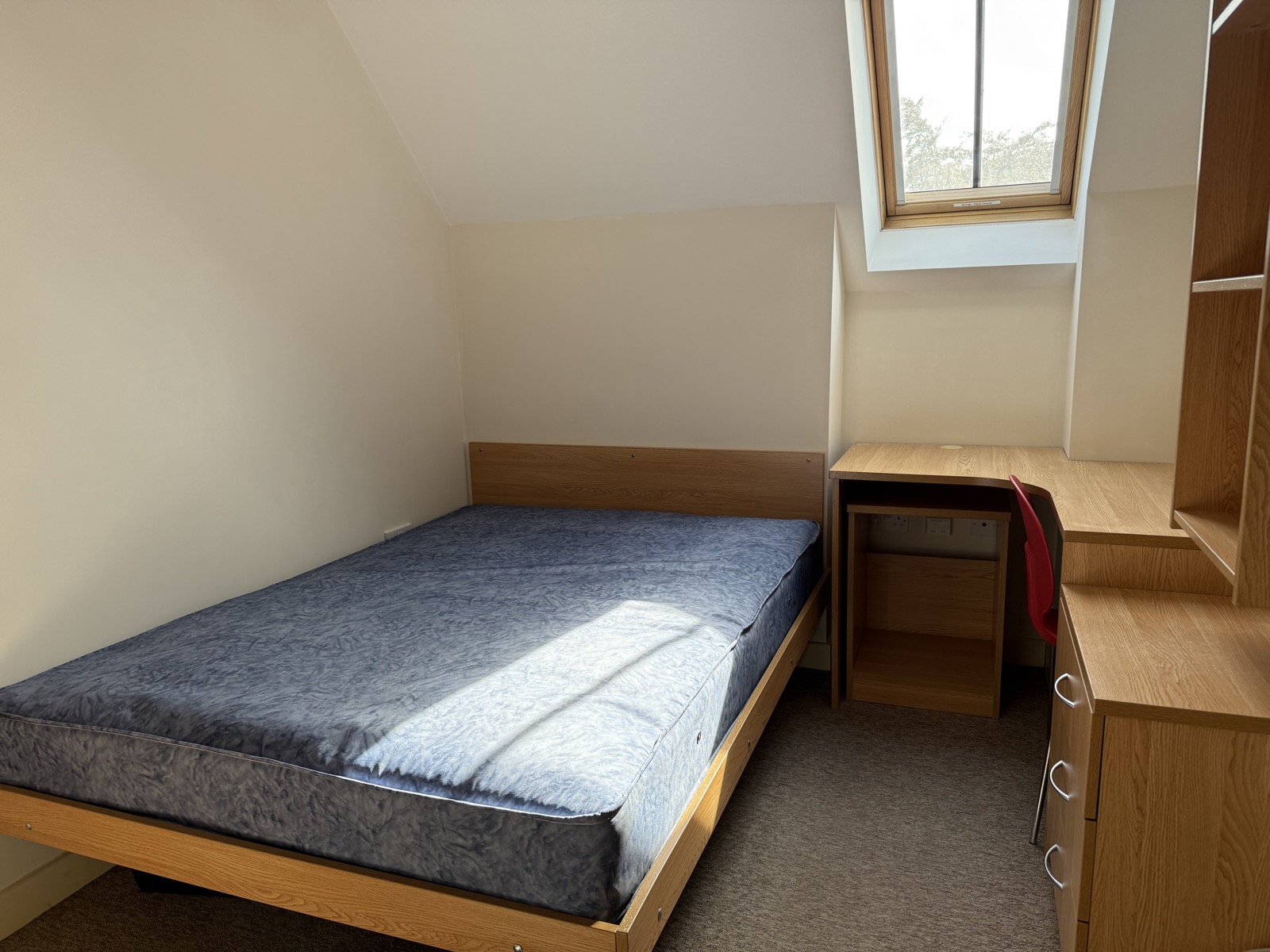 Double bedroom, Flat 9 Conel Court